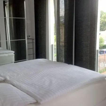 Aparthotel Boarding-potsdam 4*